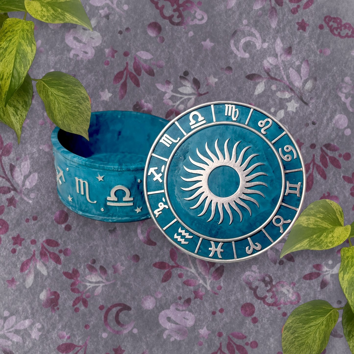 Trinket Box - Teal Sun and Horoscopes Detail
