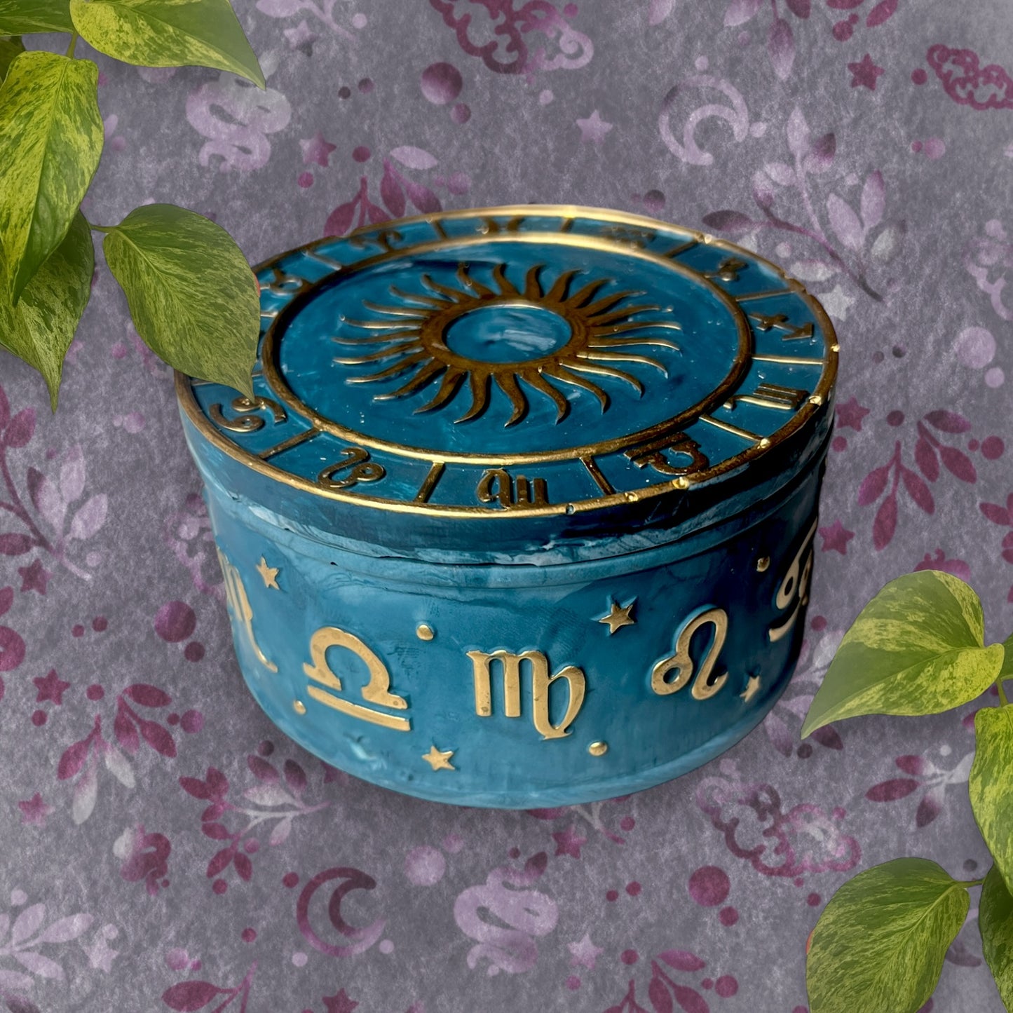 Trinket Box - Teal Sun and Horoscopes Detail