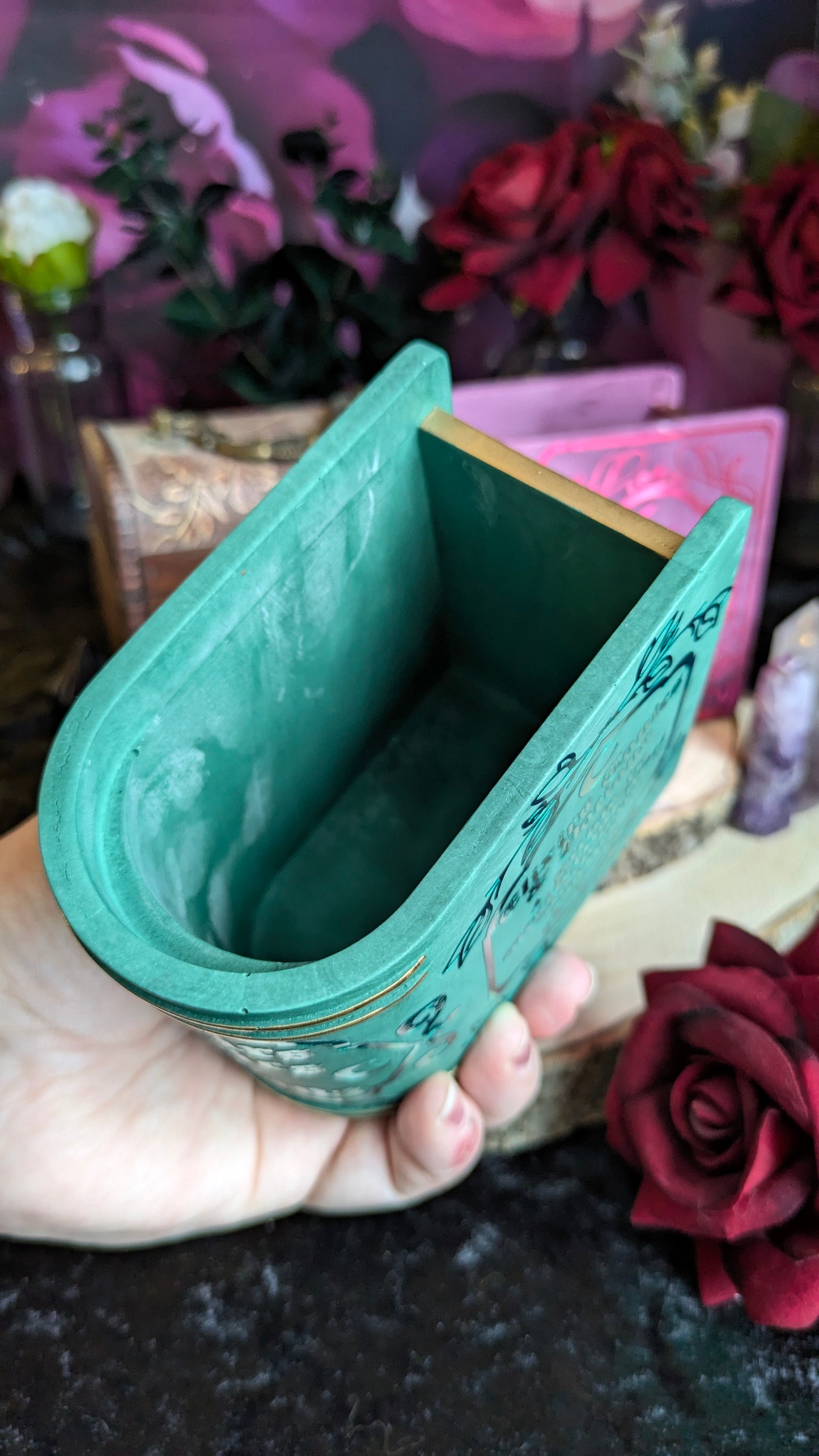 Elixirs, Tonics & Potions Book Pot