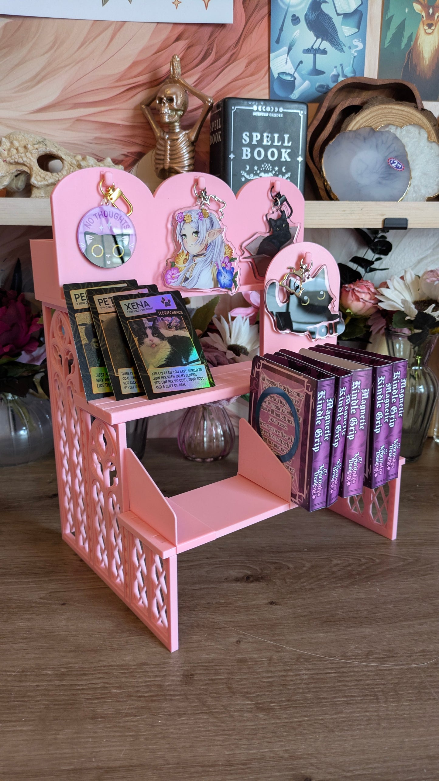 Freestanding Keyring Stand