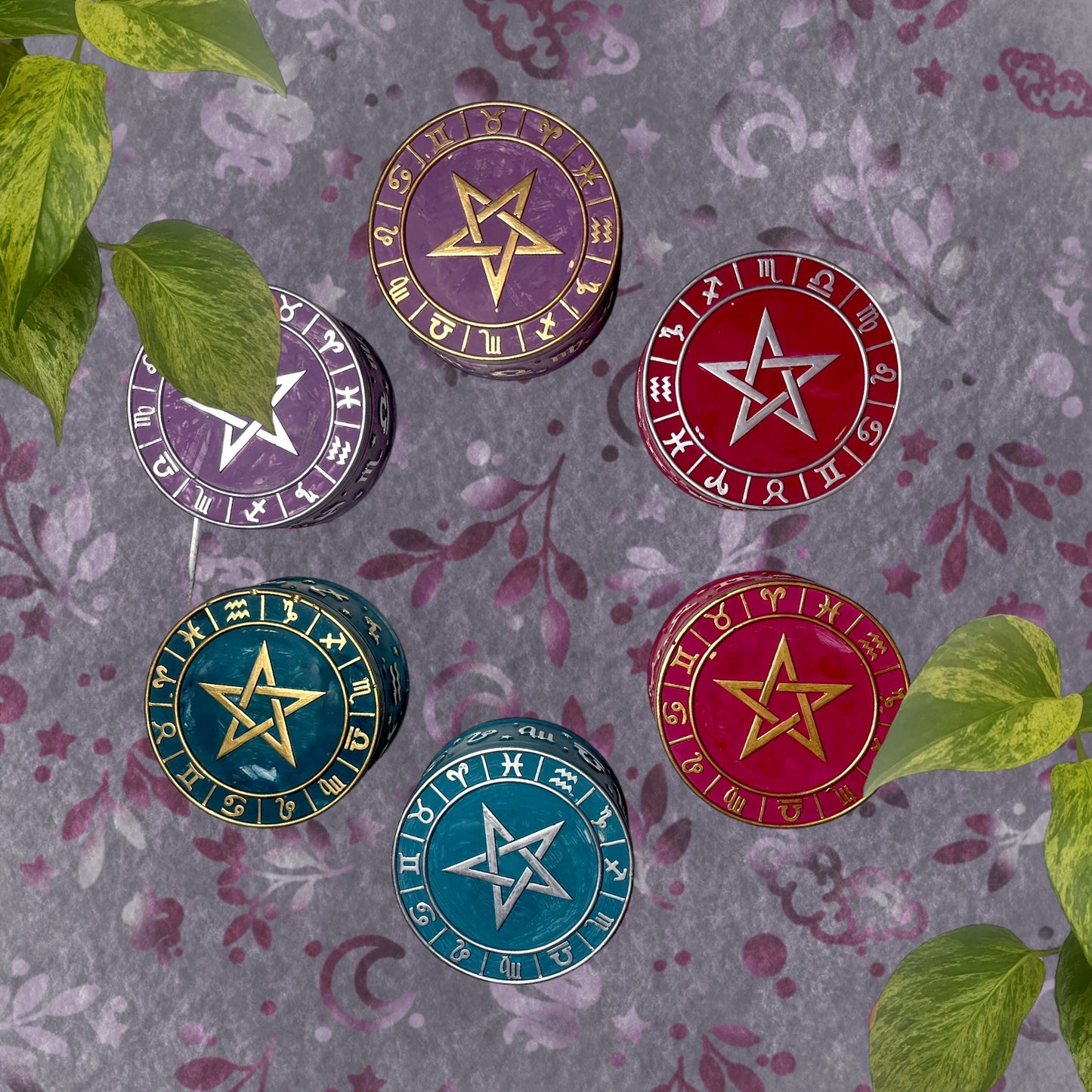 Trinket Box - Magenta Star and Horoscopes Detail