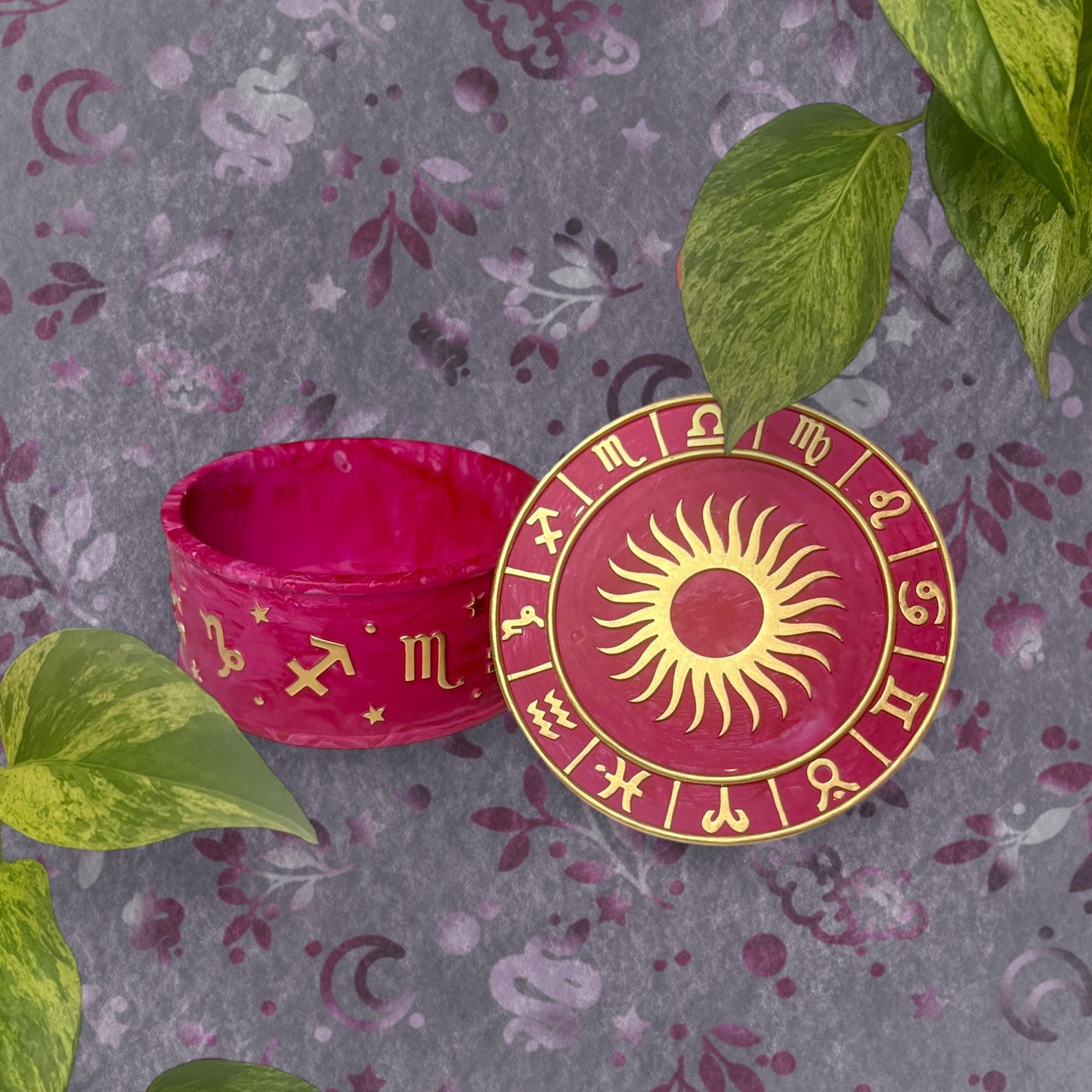 Trinket Box - Magenta Sun and Horoscopes Detail