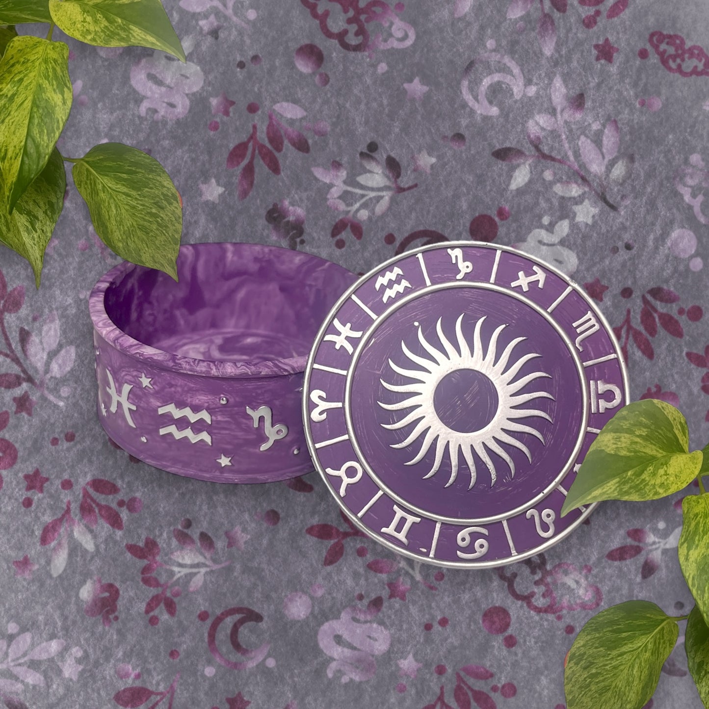 Trinket Box - Purple Sun and Horoscopes Detail