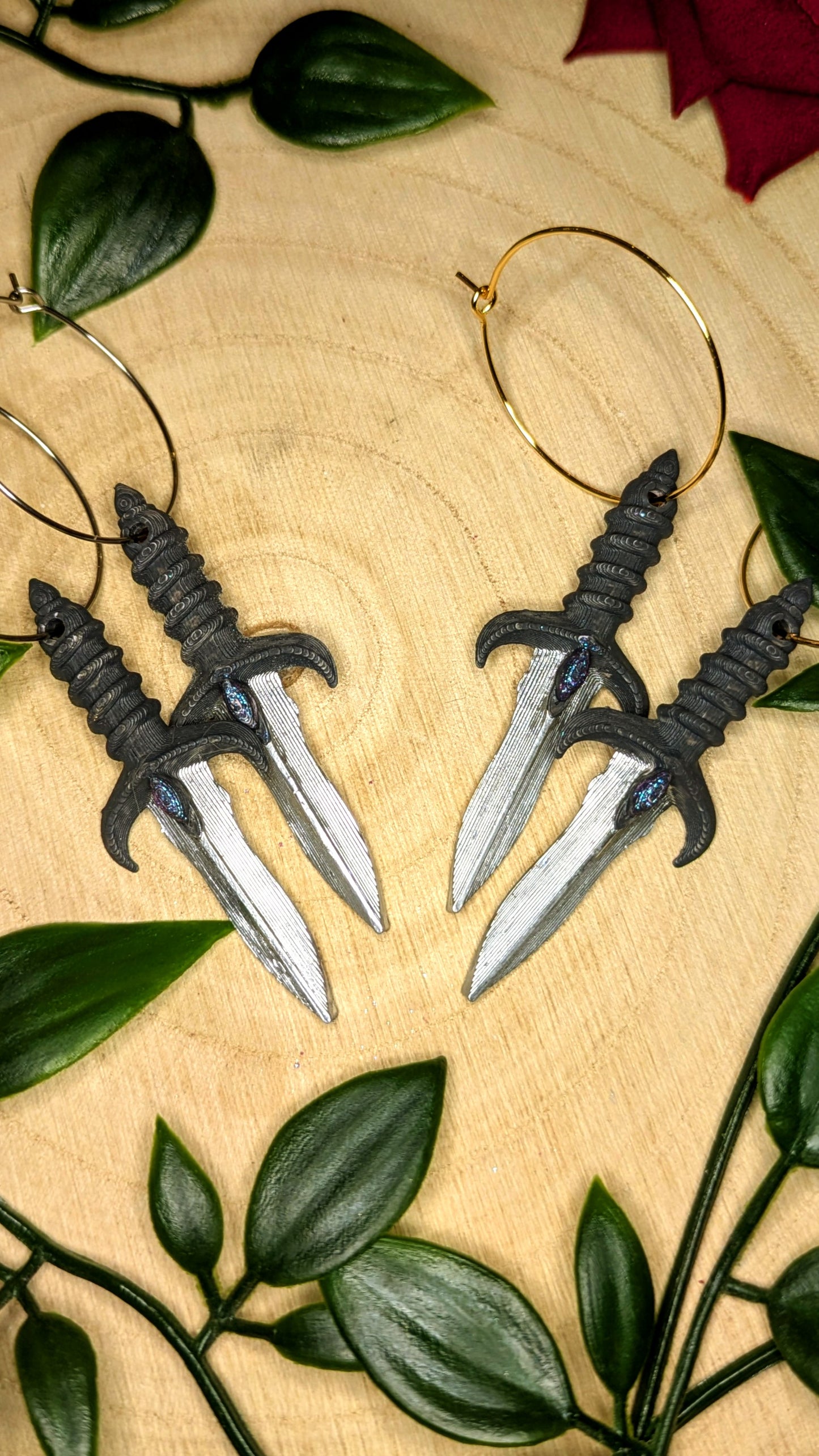 Violence Dagger Earrings - DRACOLOGY collection