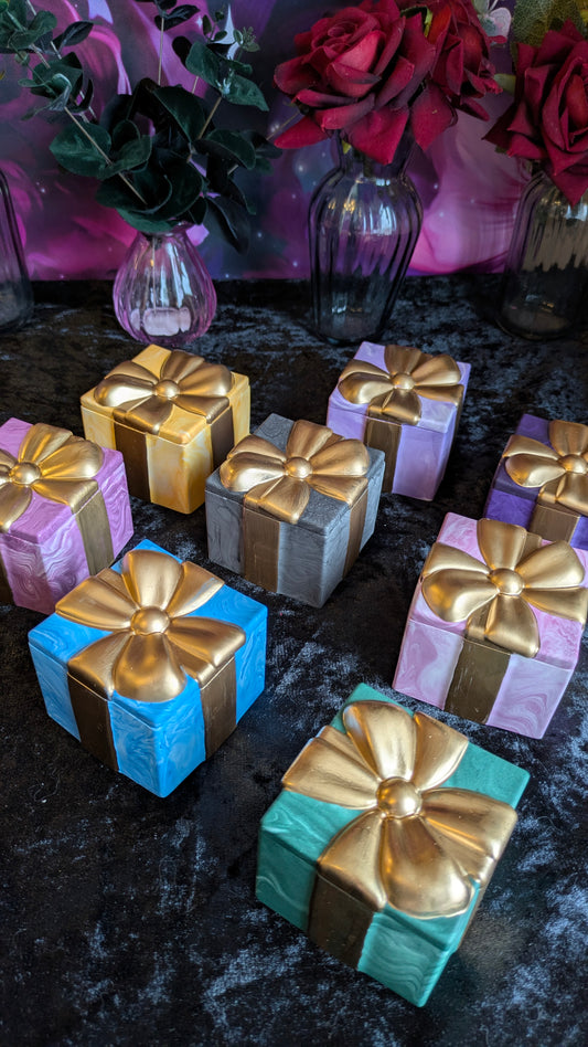 Gold Present Trinket Box