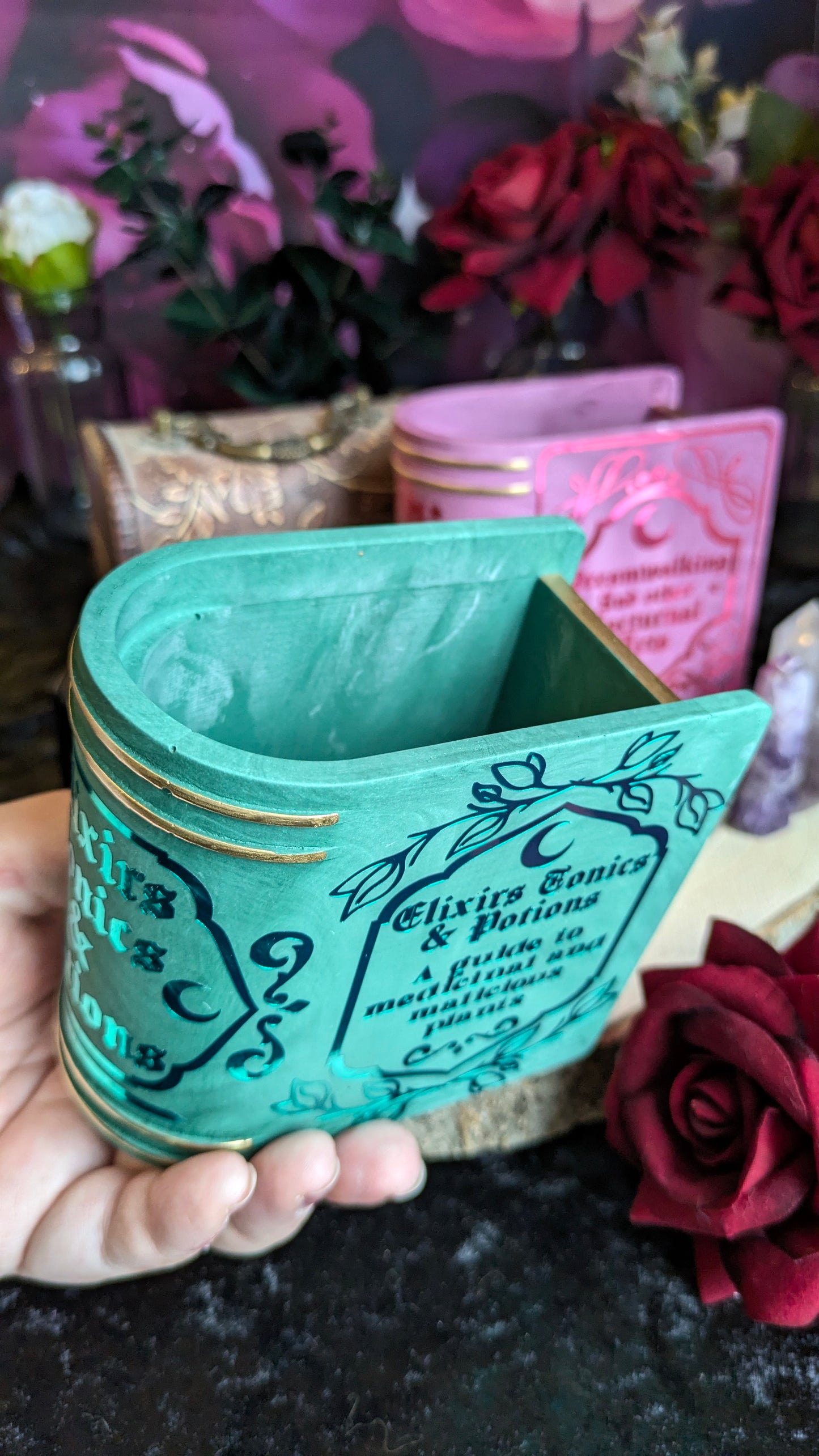 Elixirs, Tonics & Potions Book Pot