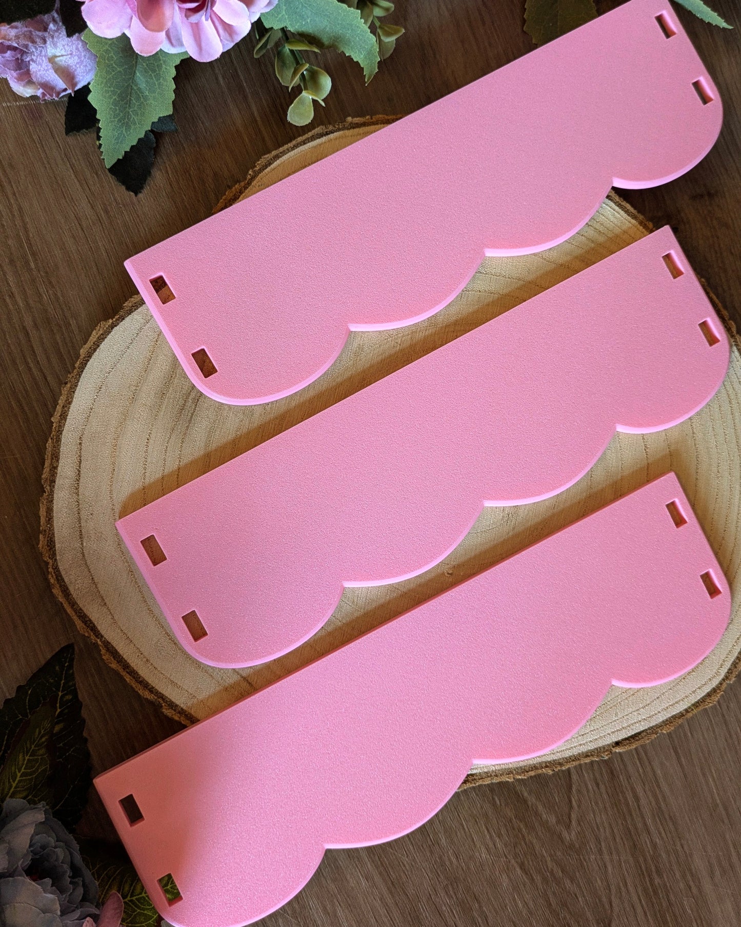 The Scalloped Shelf