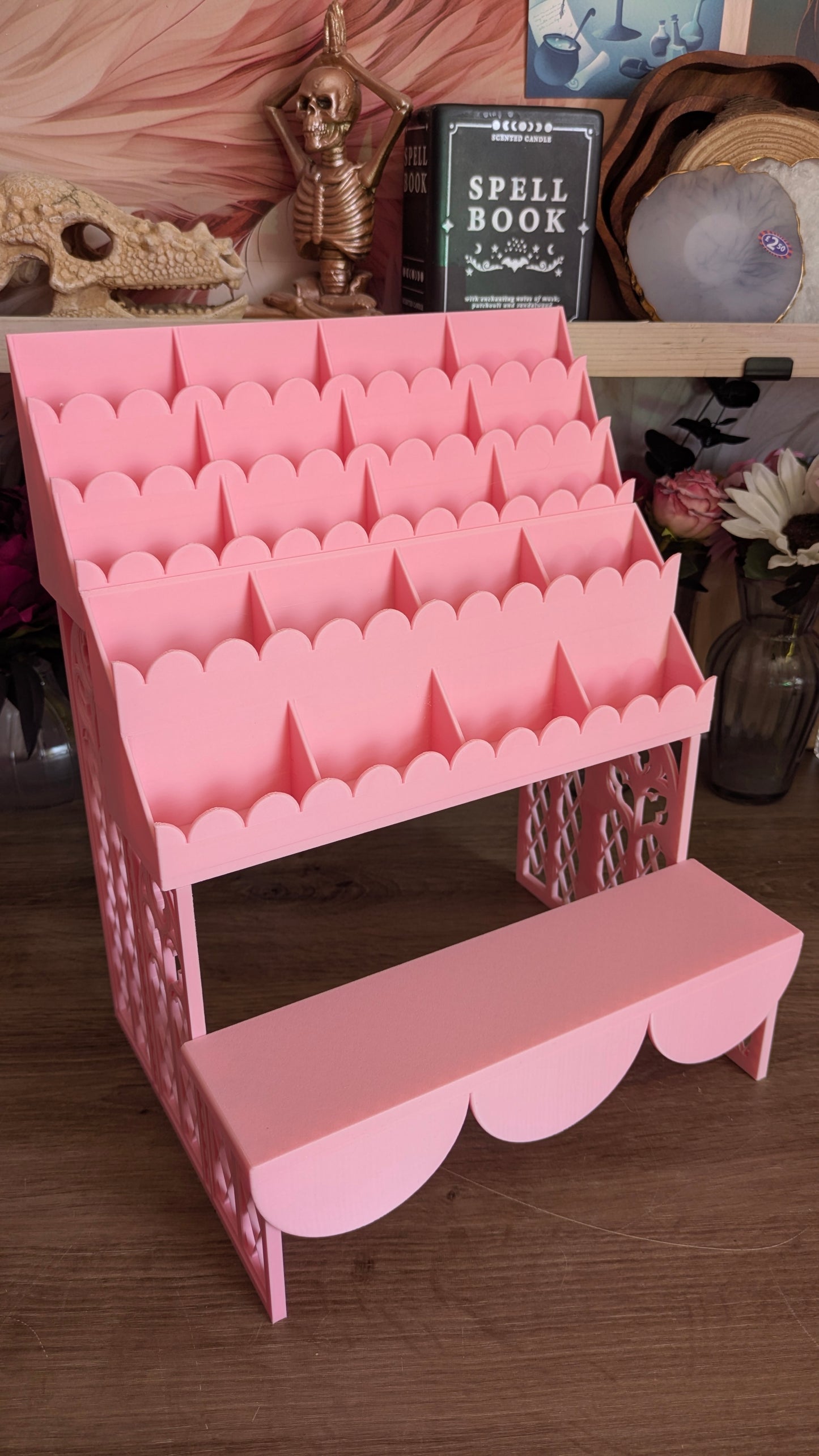 The Scalloped Three Tier Tray Shelf