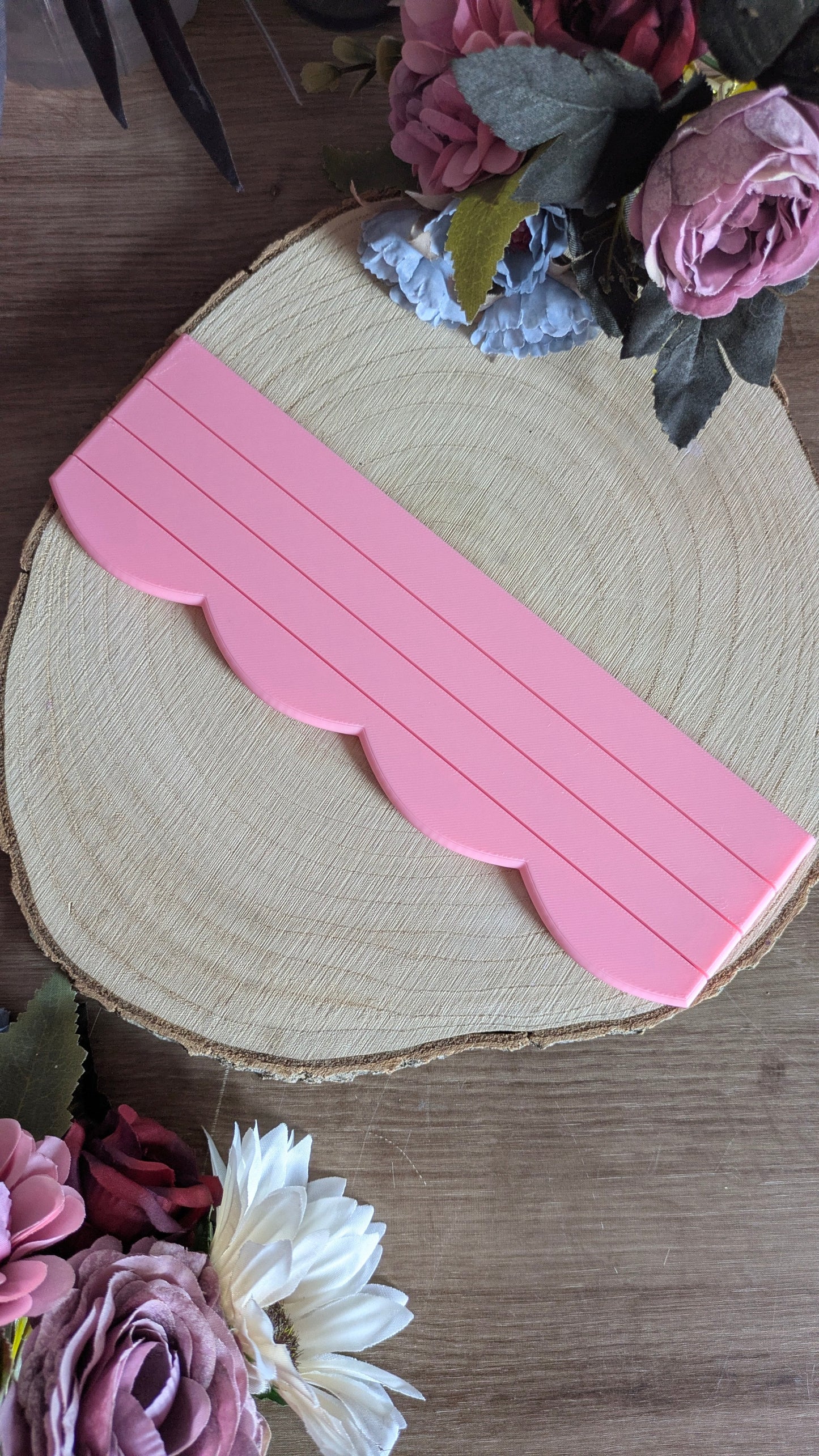 The Scalloped Slotted Shelf