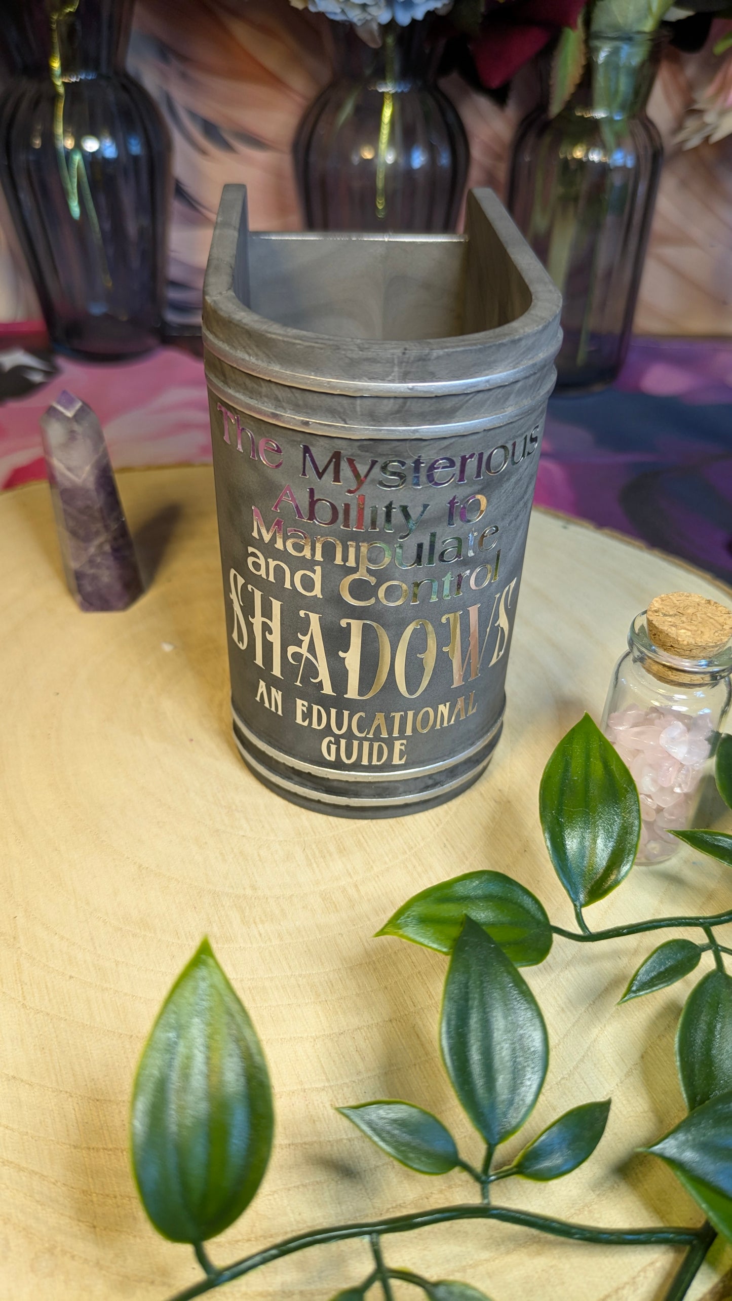 Book Pot - The Mysterious Ability To Manipulate and Control Shadows: An Educational Guide