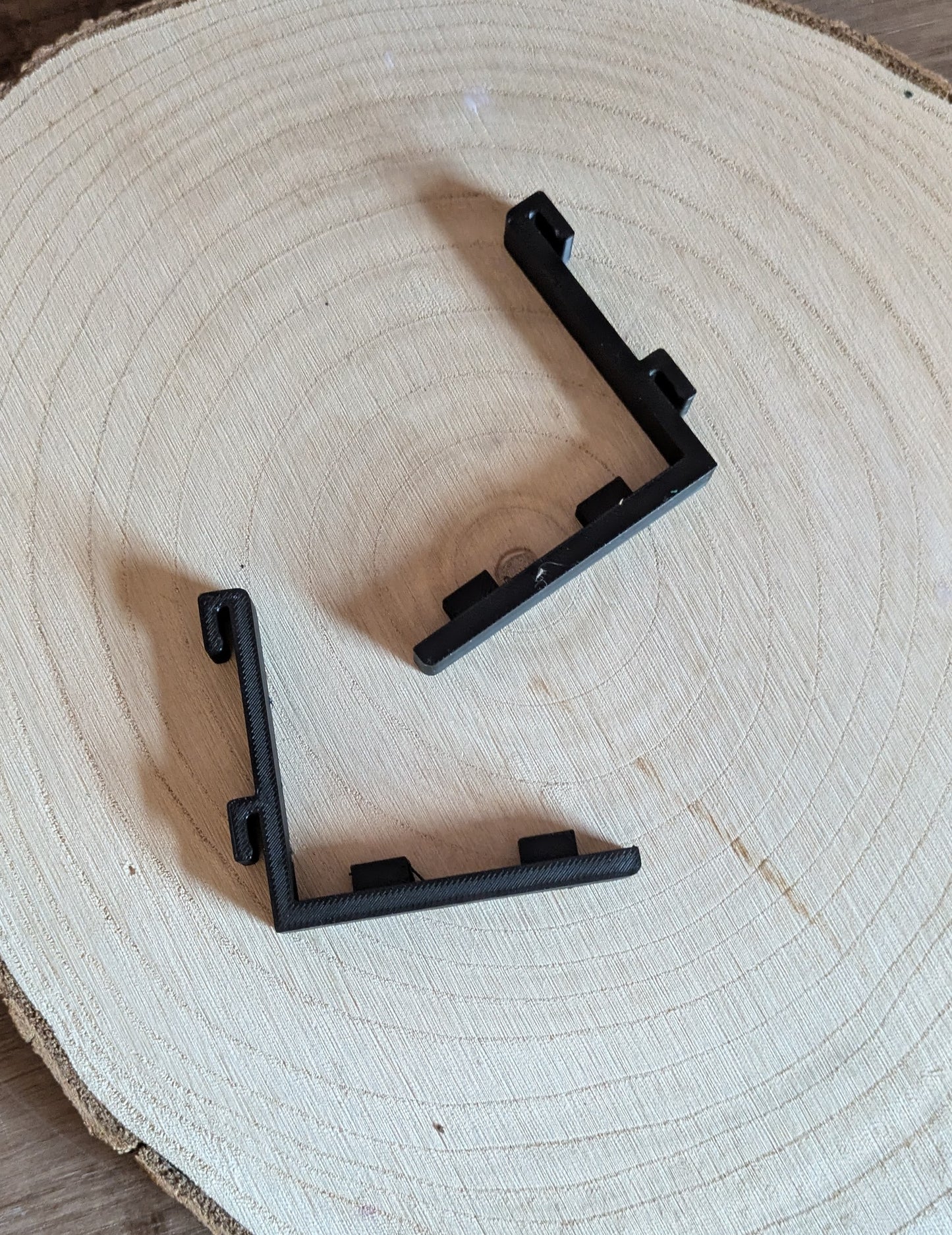 The Simple Grid Wall Brackets