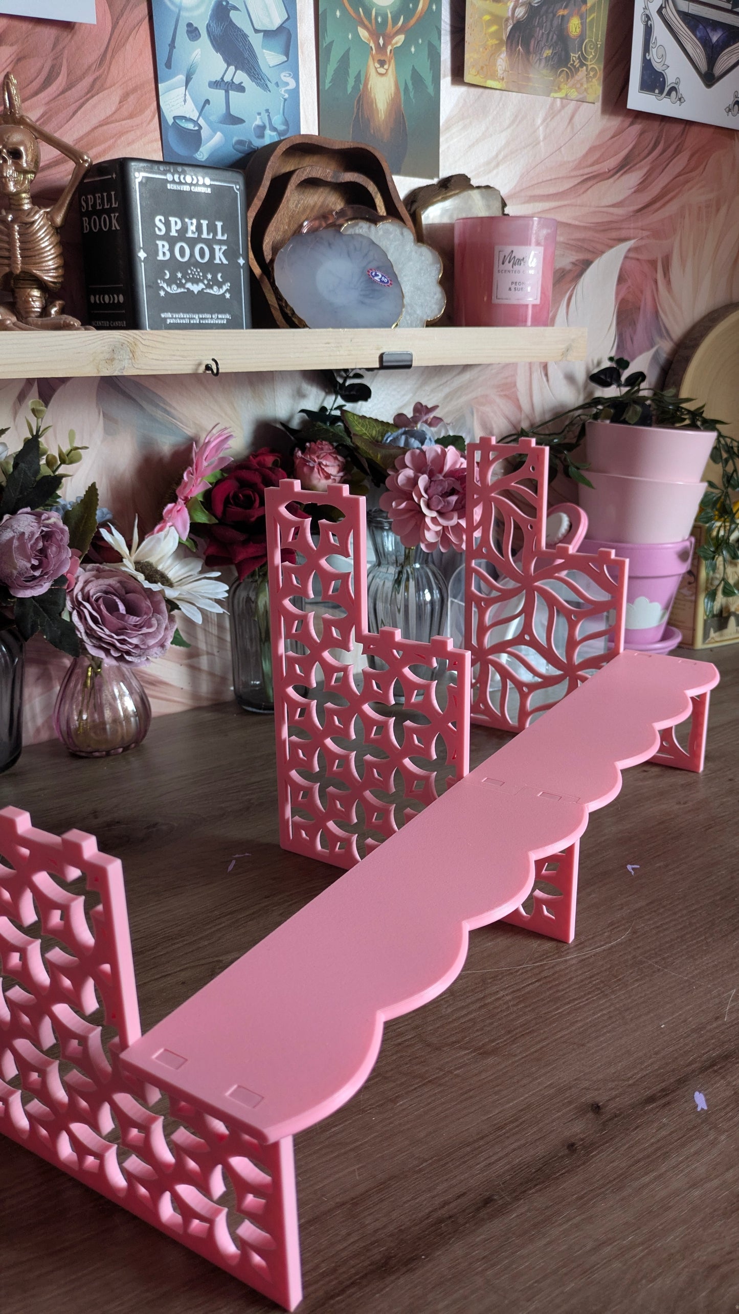 The Scalloped Connector Shelf