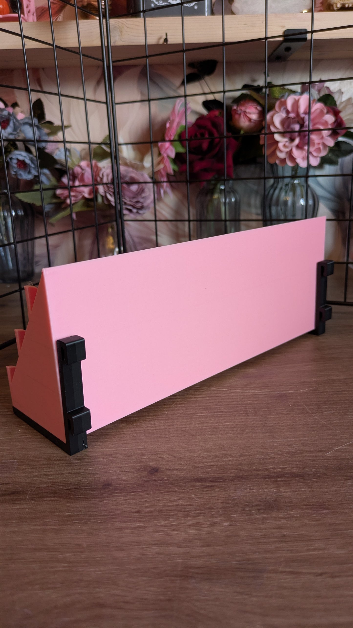 The Simple Grid Wall Brackets