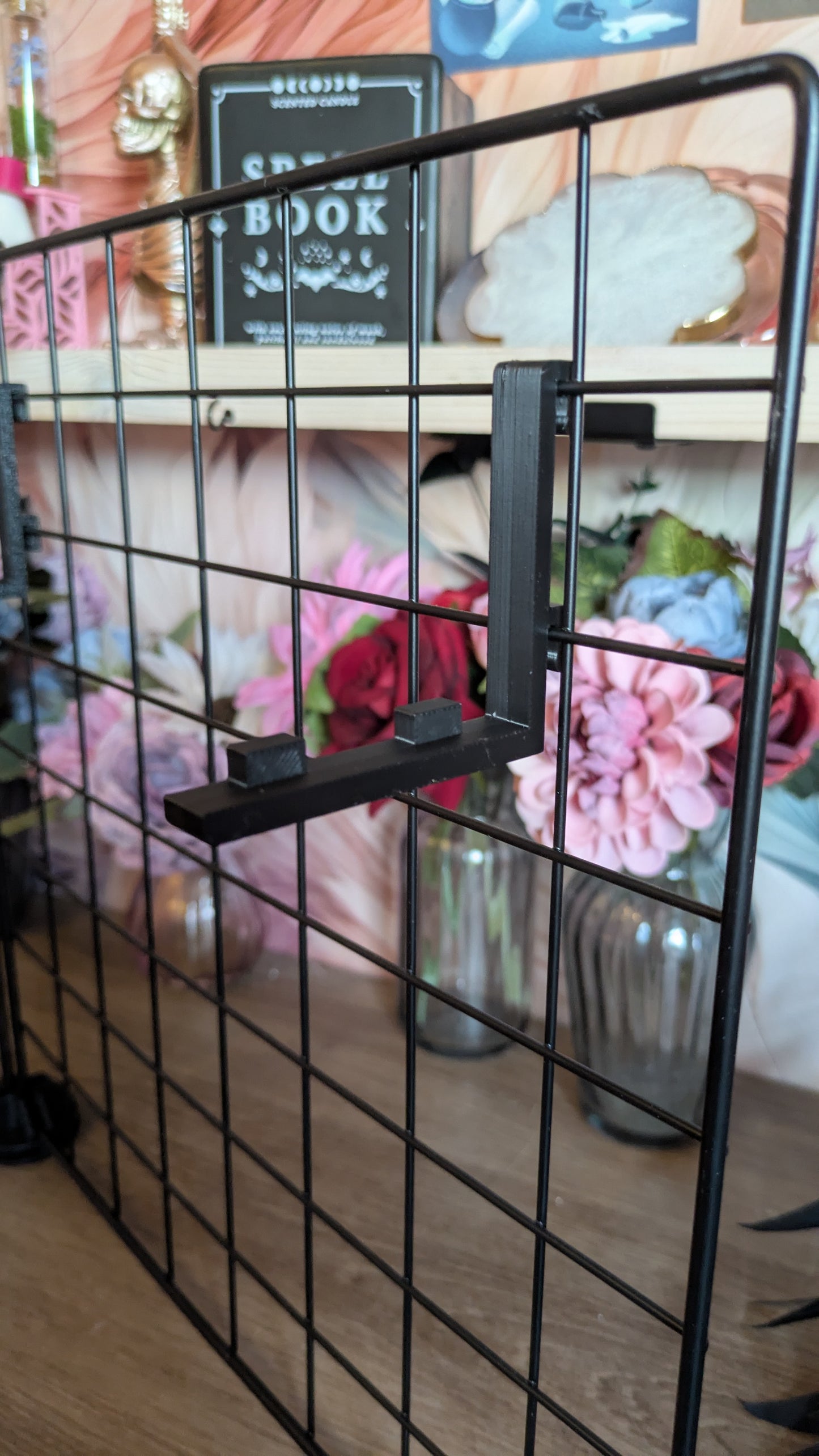 The Simple Grid Wall Brackets
