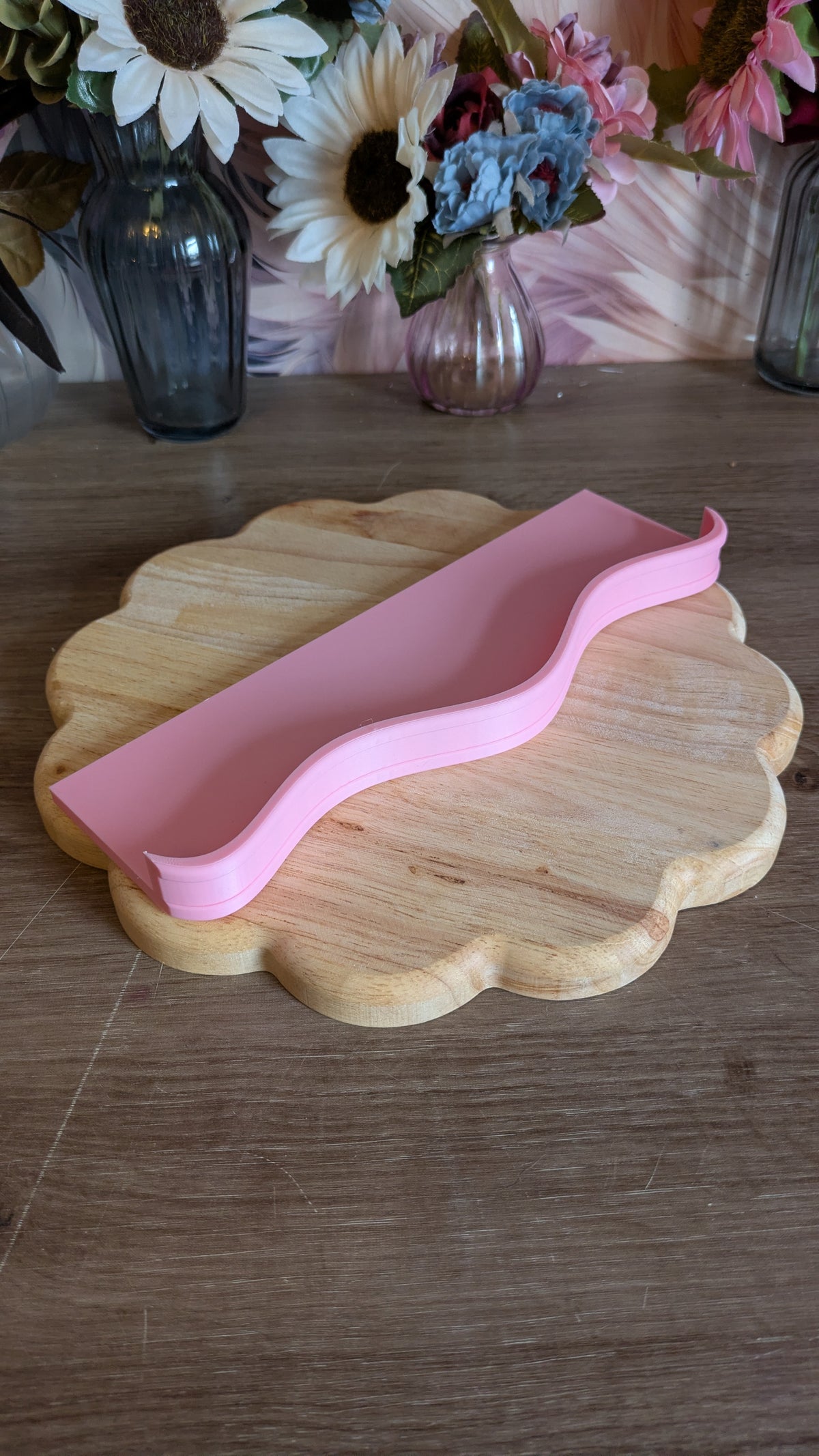 The Wavy Shelf - Over