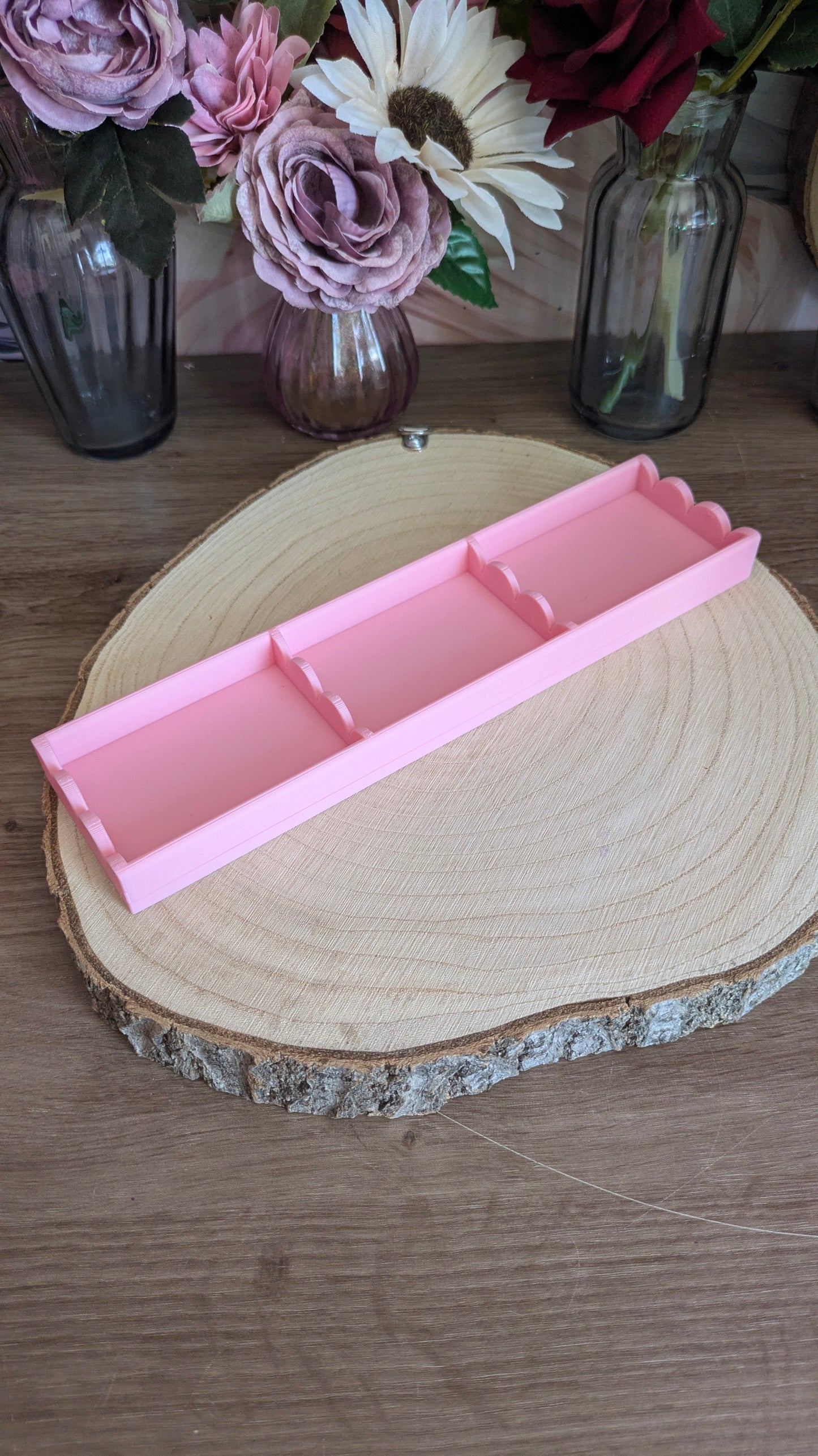 The Scalloped Three Section Shelf