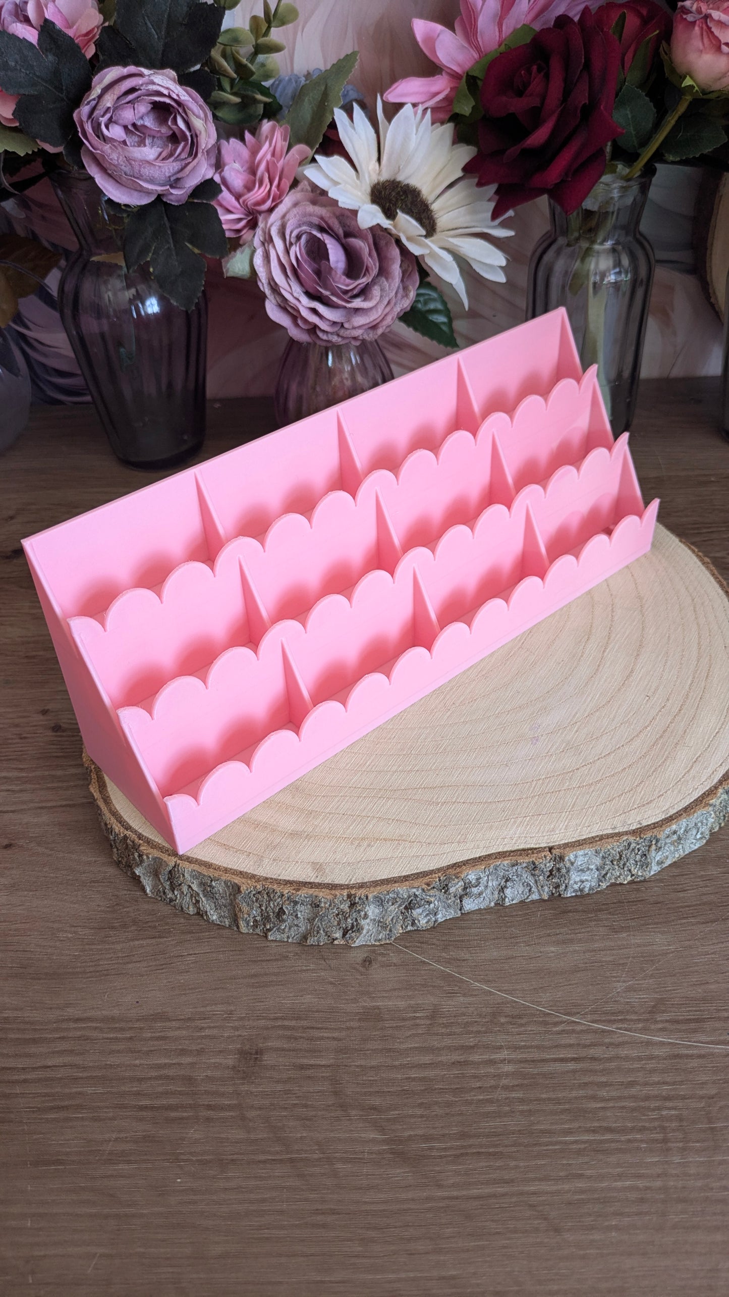 The Scalloped Three Tier Tray Shelf