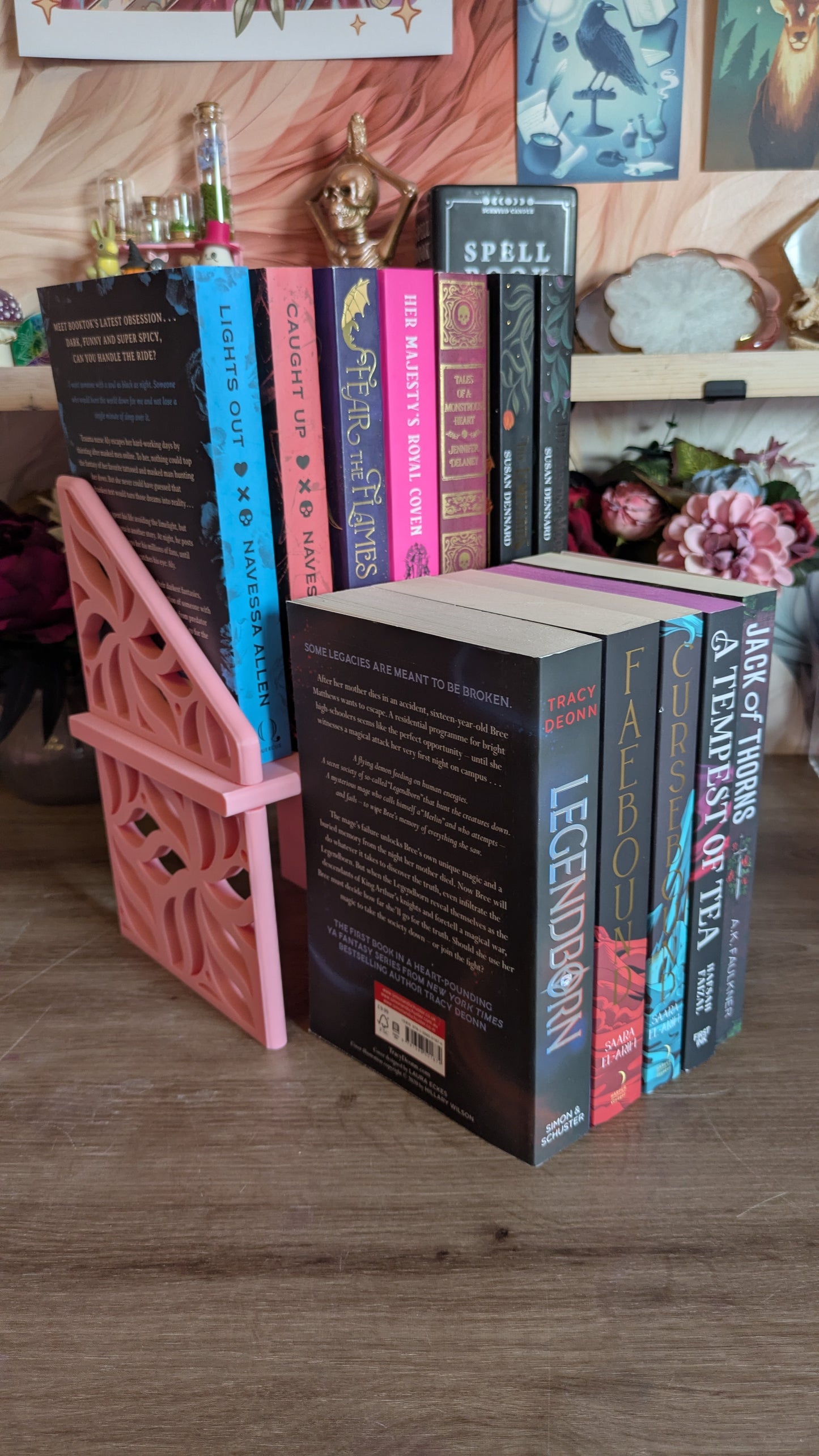 The BIG Leafy Bookend
