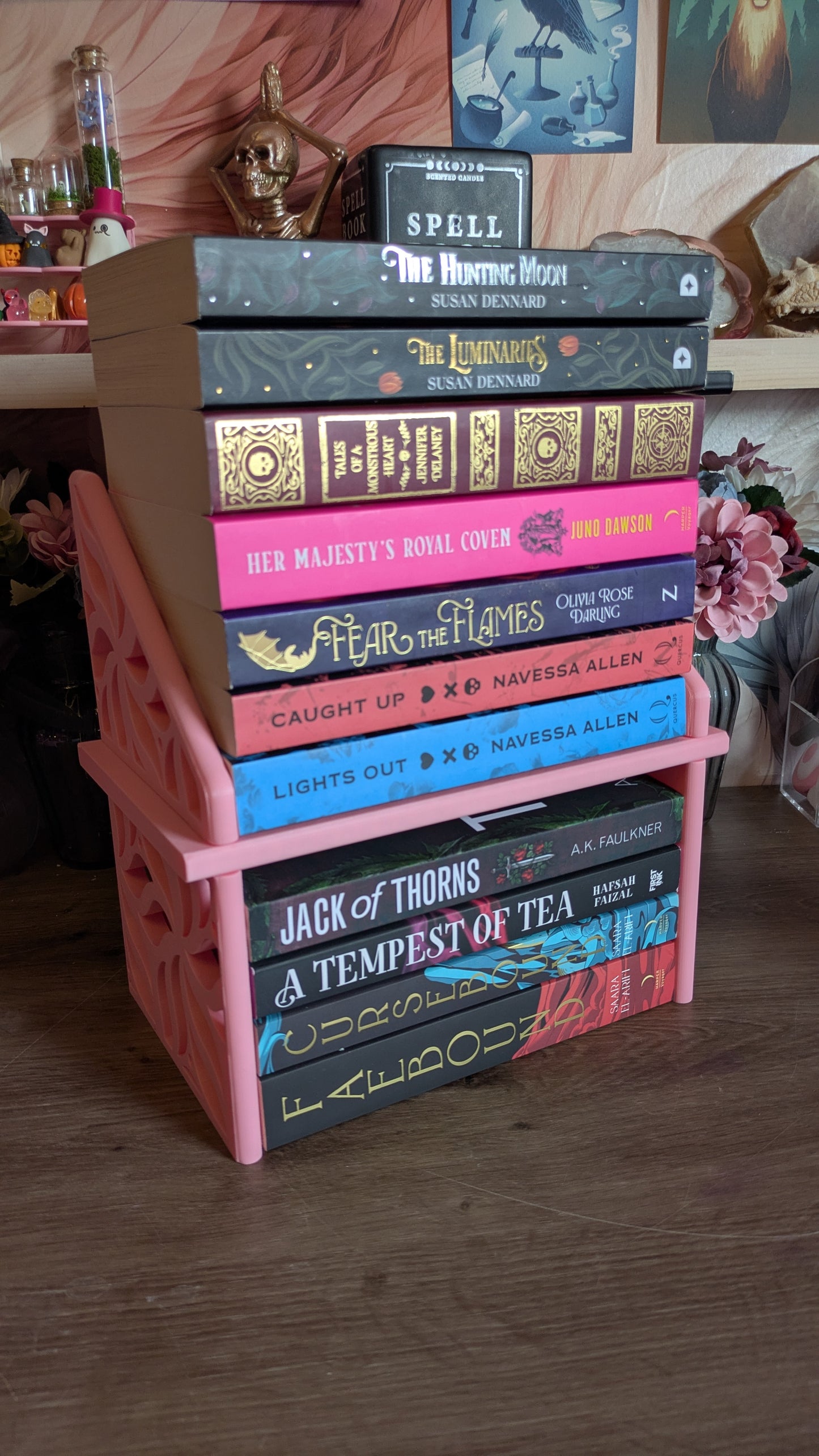 The BIG Leafy Bookend