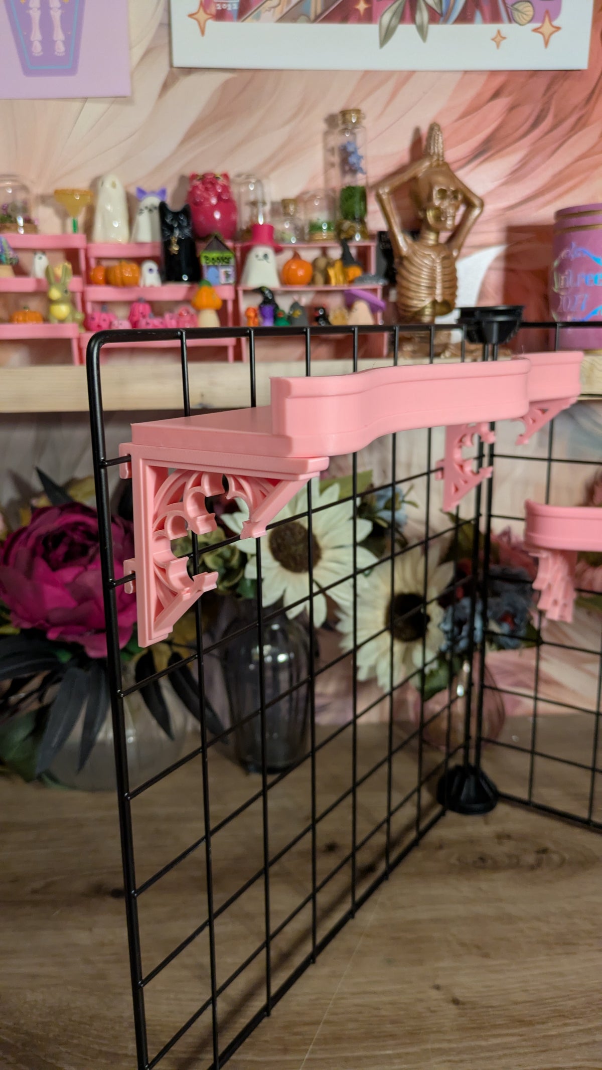 The Wavy Shelf - Over