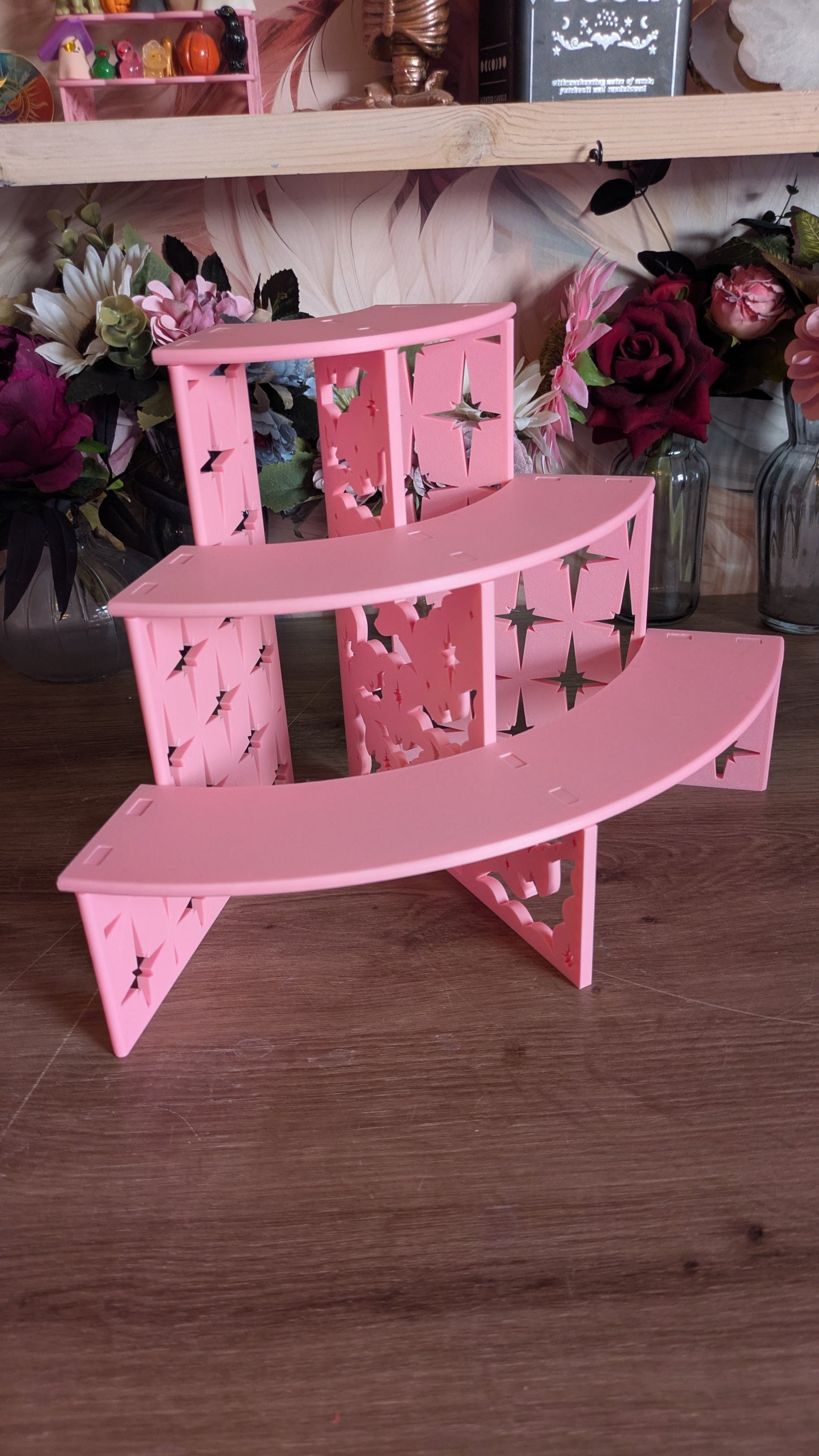 The Curved Corner Shelves